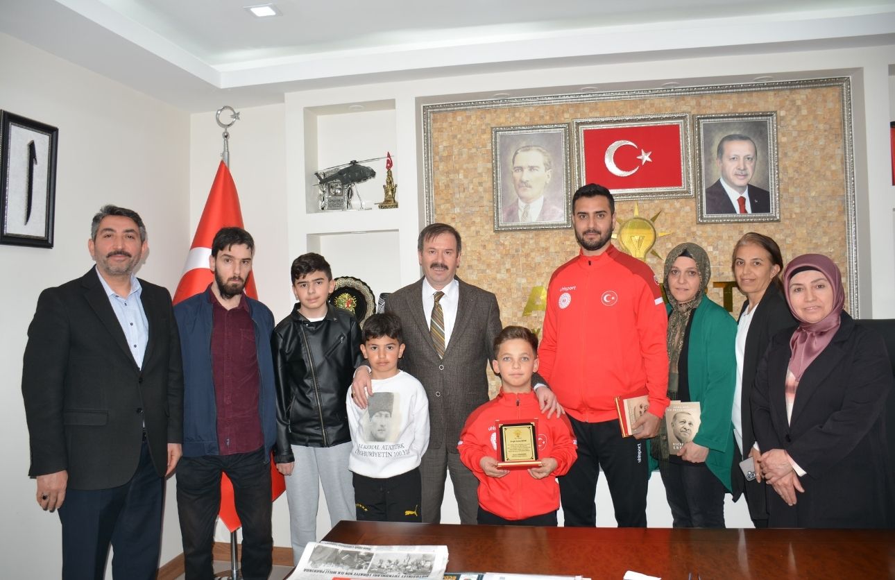 Hasan K (1)