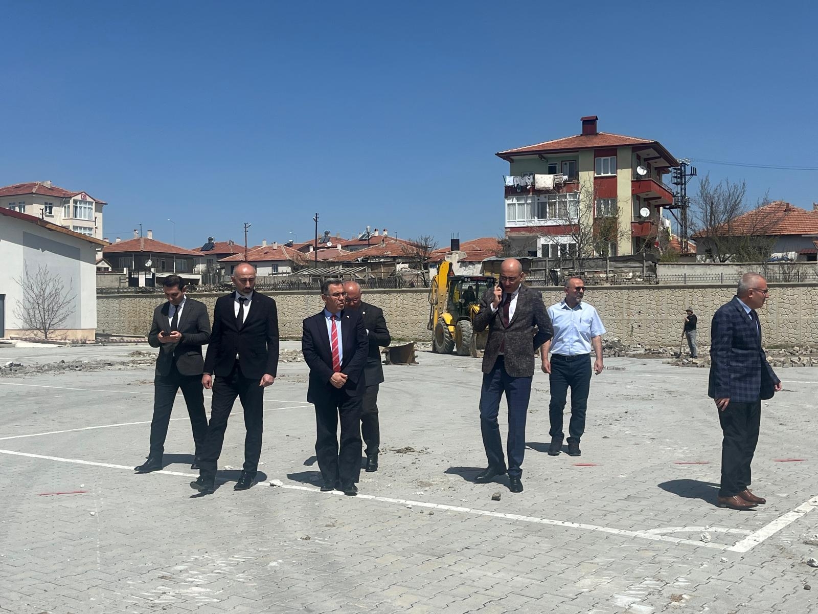 Okullara Halı Saha2
