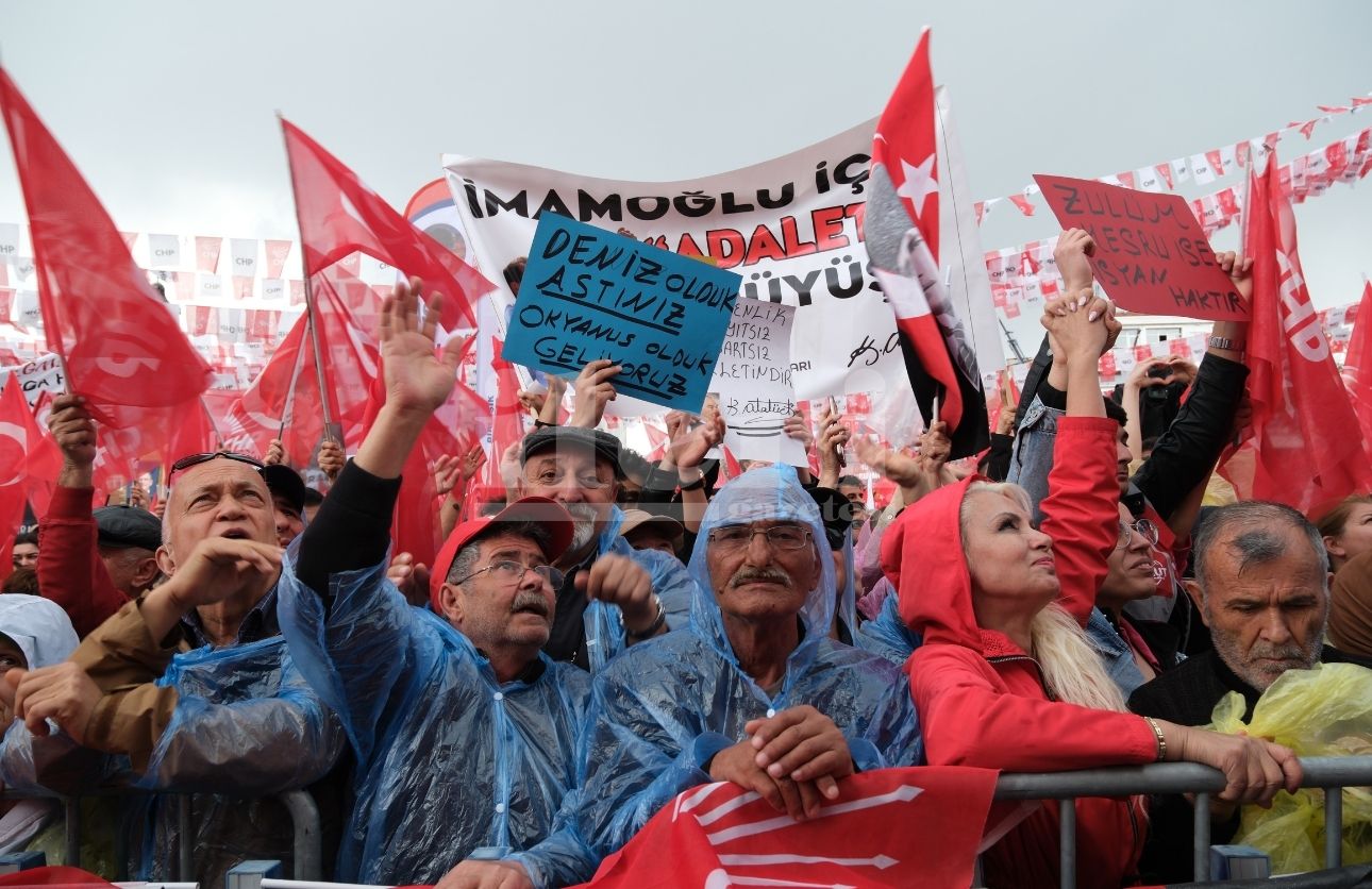 Mi̇ti̇ng (2)