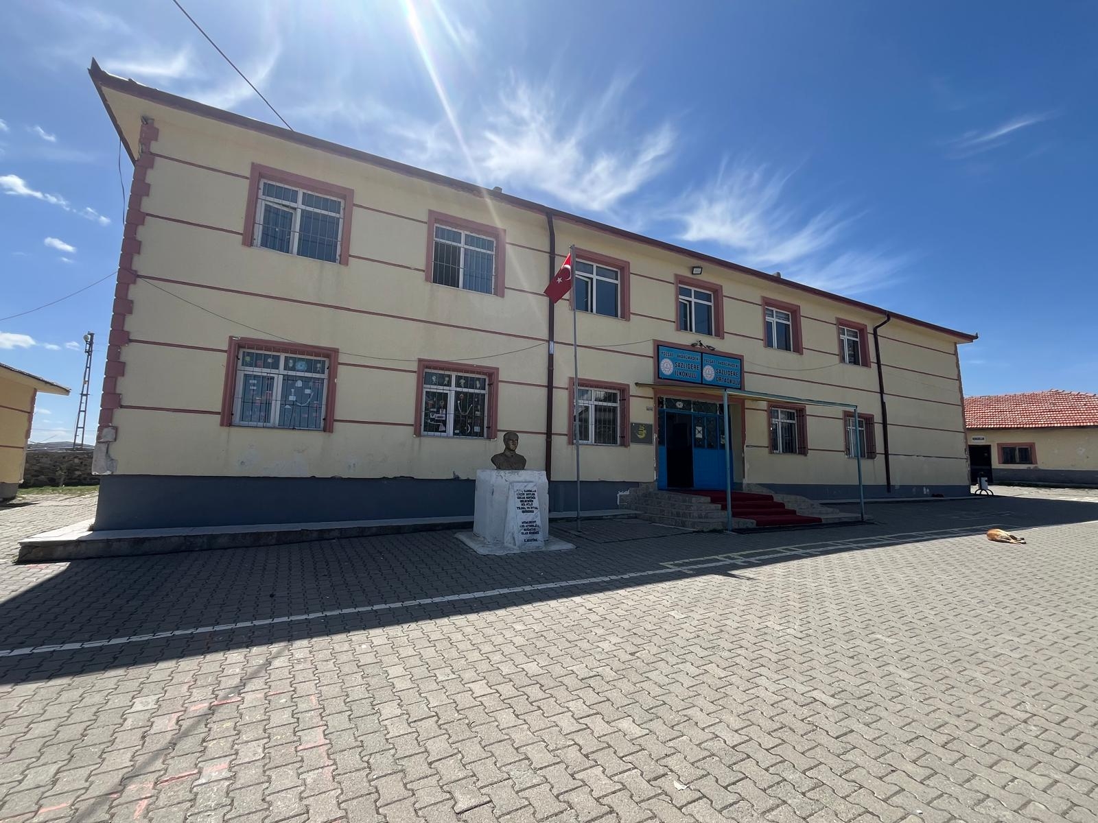 Öğrencilerle Buluştu5
