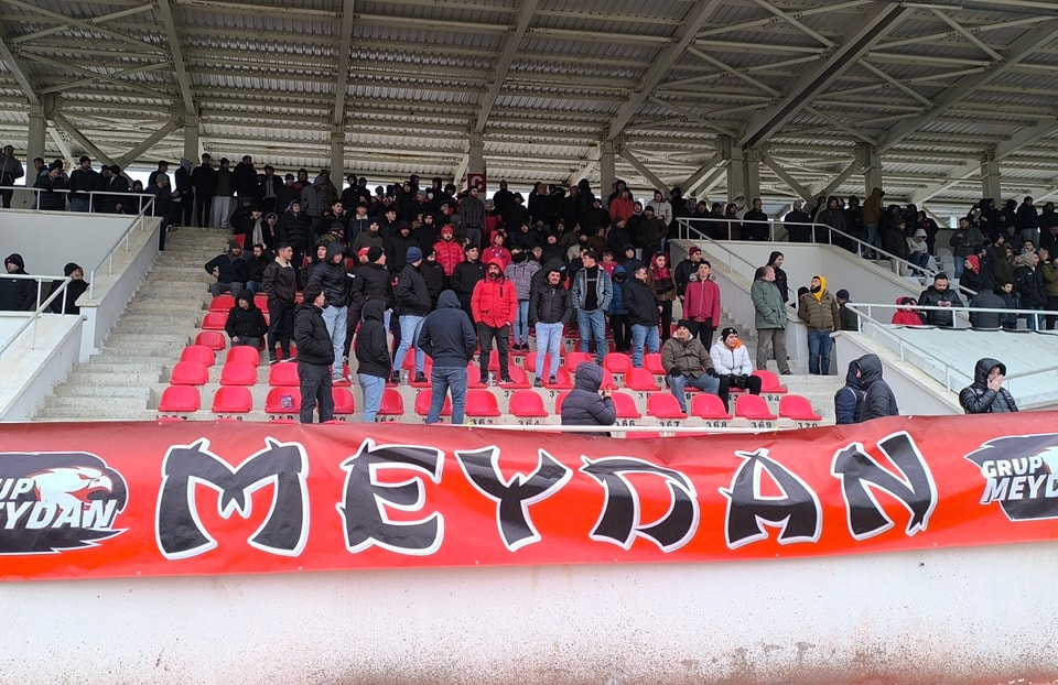 Akyüz’e Destek Mesajı