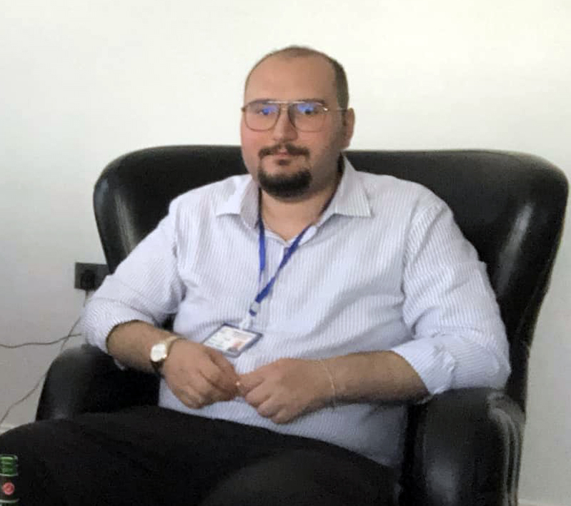 Alican İkiz Kimdir1