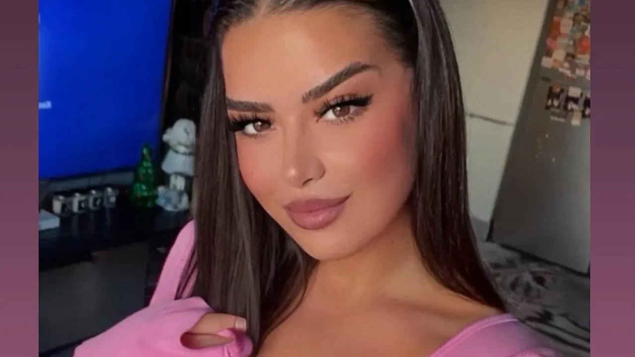Elif Kırav Kimdir1