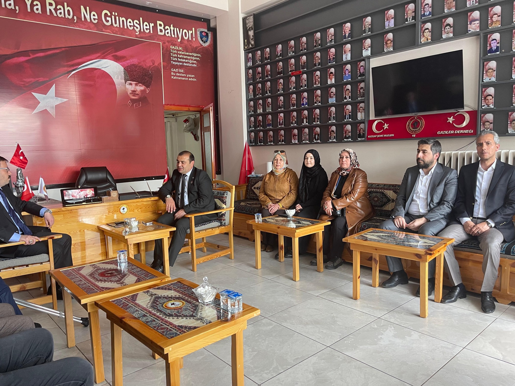 Şehit Aileleri Ve Gazilerimiz Baş Tacımızdır2