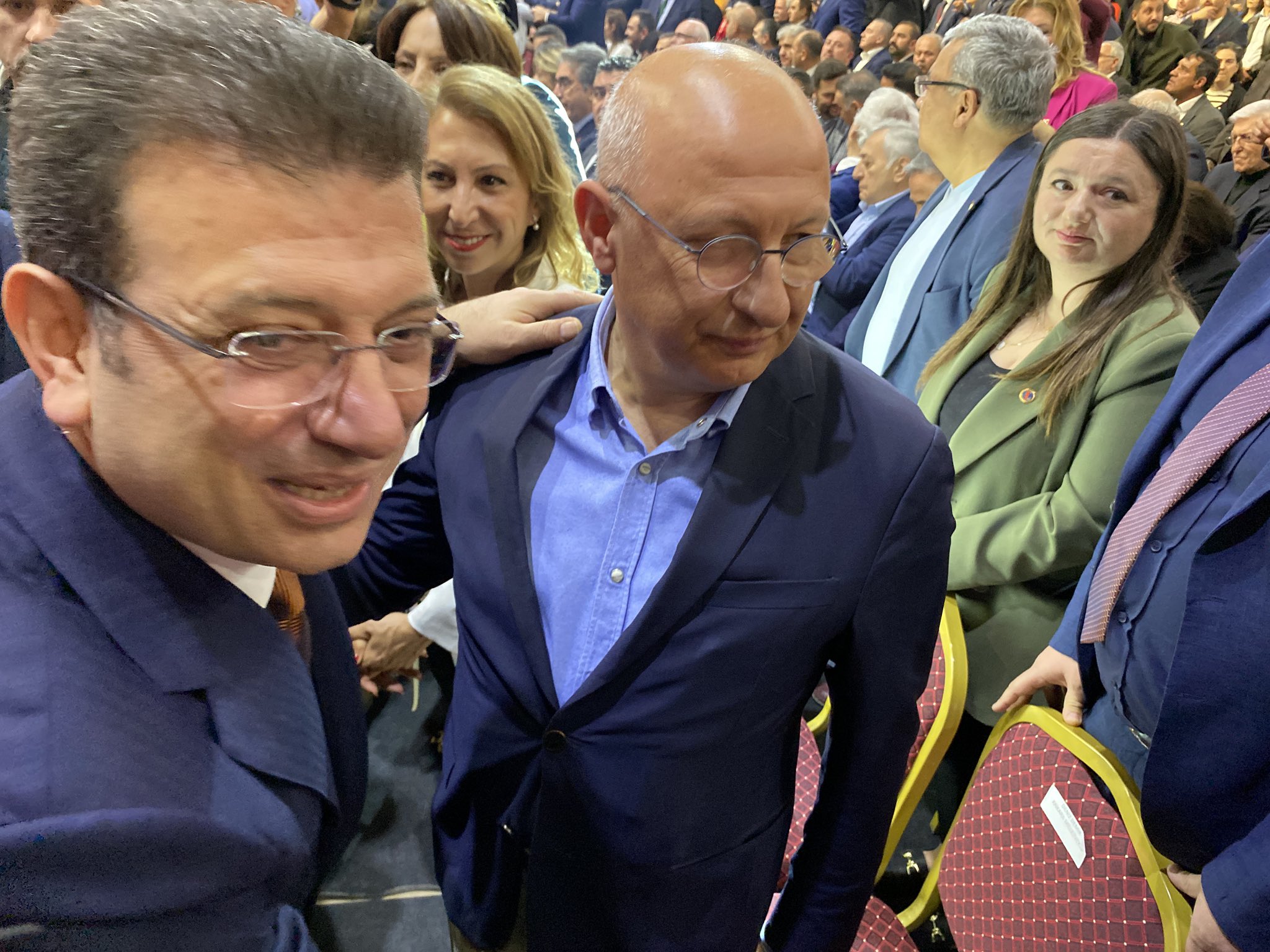 Utku Çakırözer Kimdir