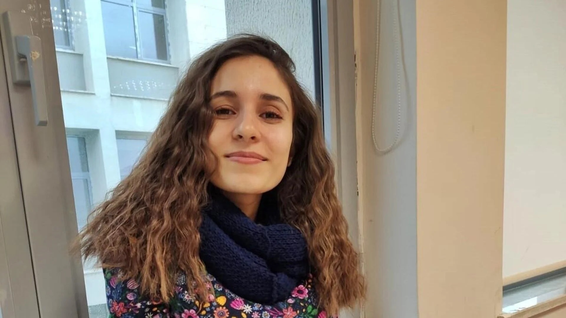 Gülistan Doku Kimdir