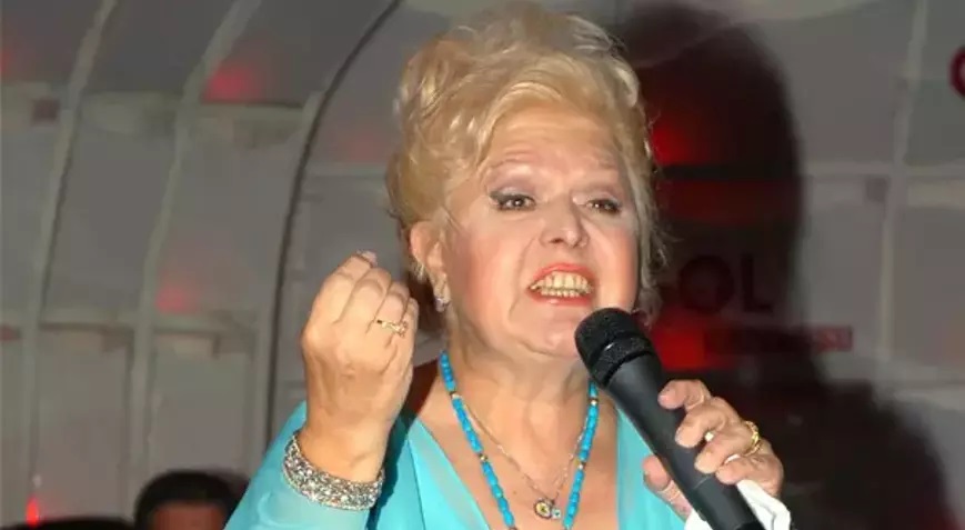 Neşe Karaböcek Kimdir2