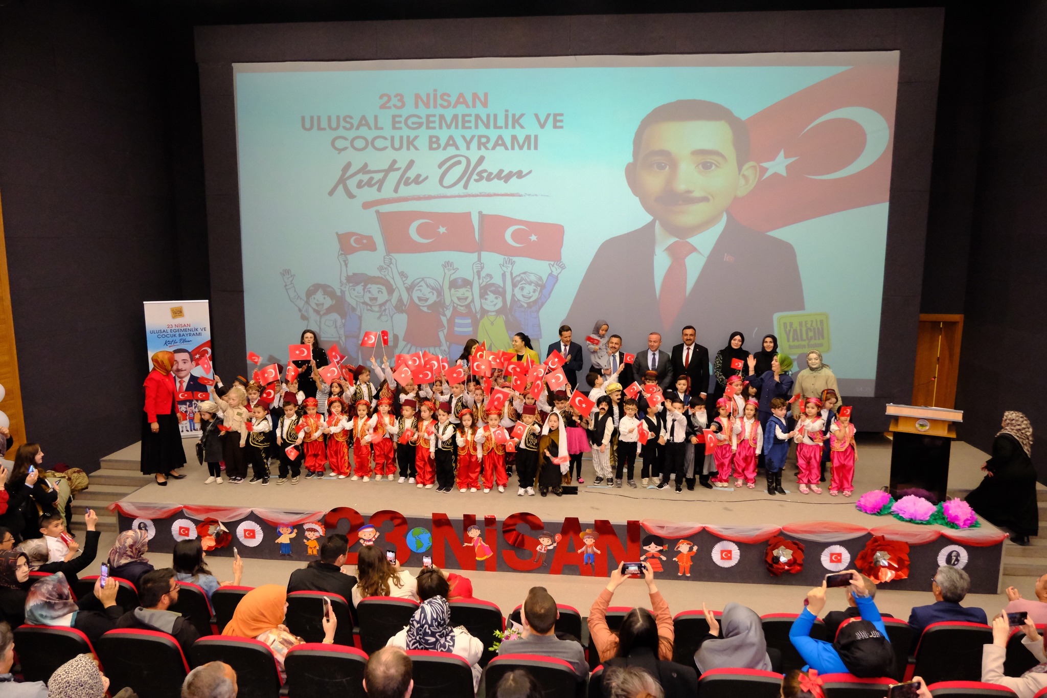 Gösterileriyle Göz Doldurdular1