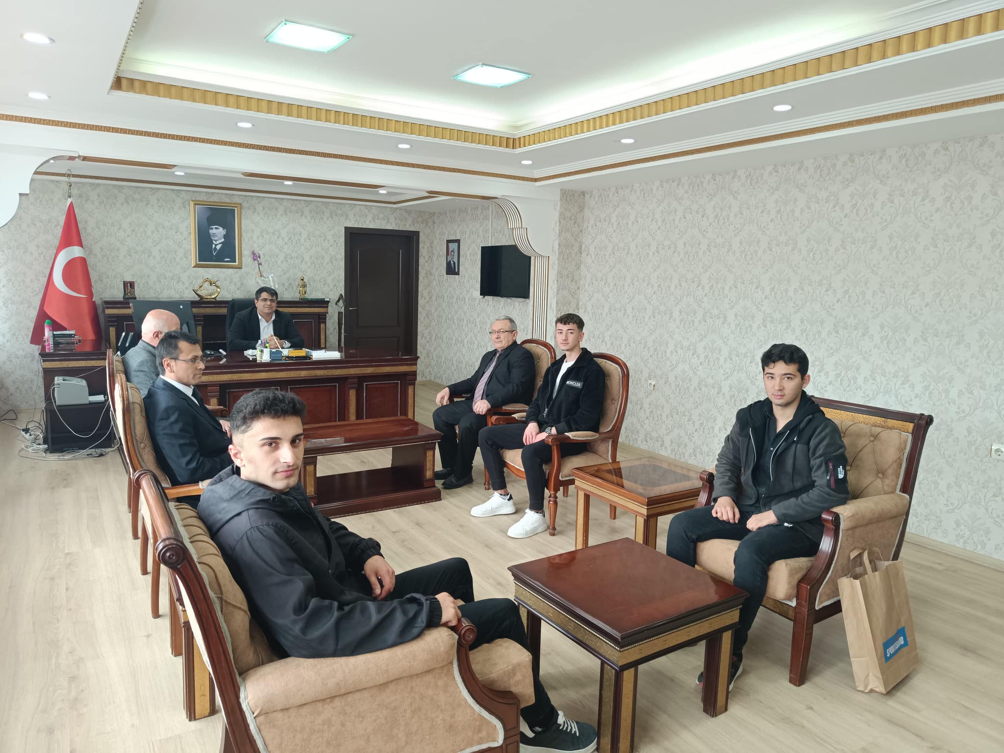 Öğrencilerden Teşekkür Ziyareti 3