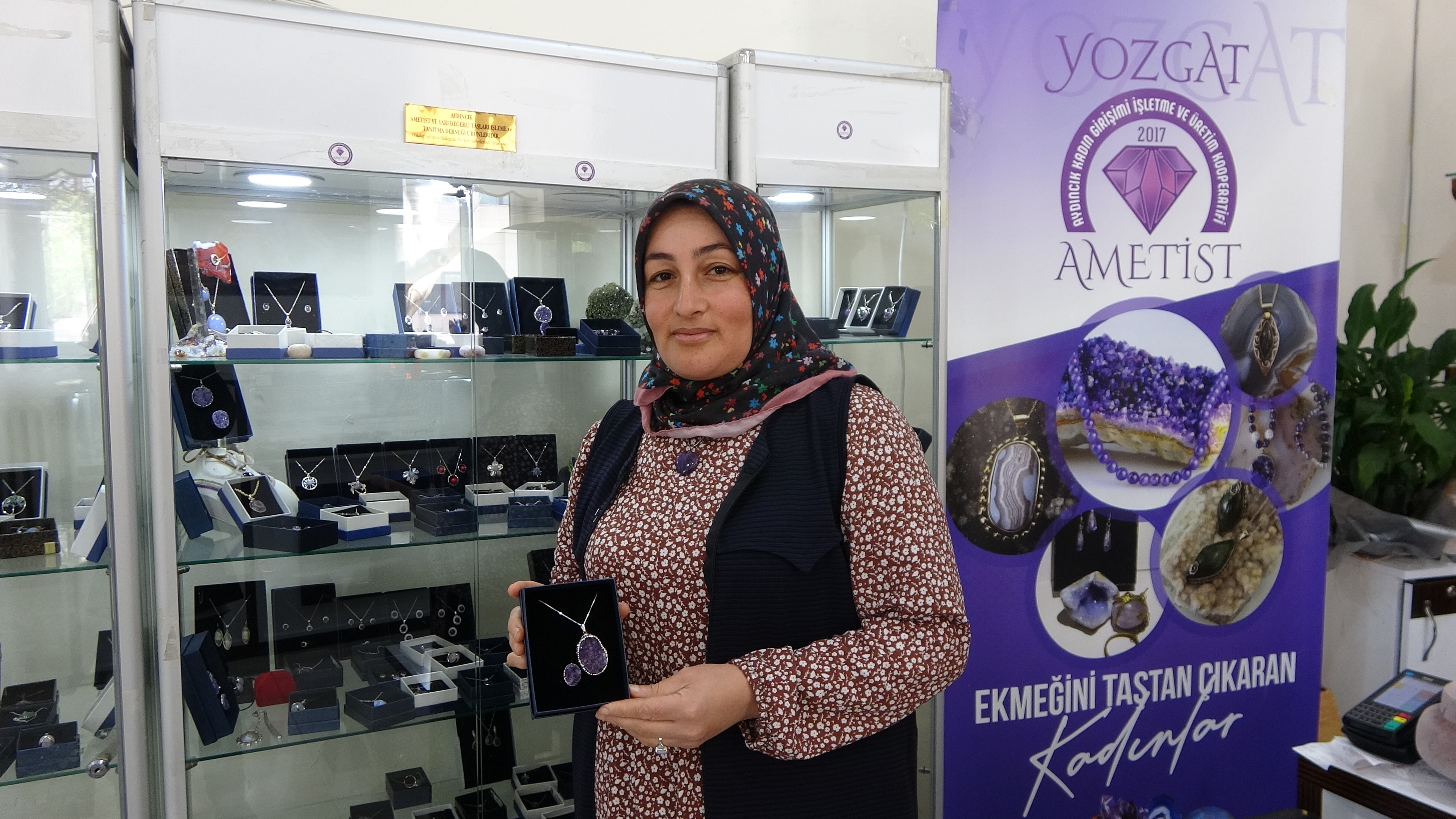 Ametist Taşı 70 Ile Gönderiliyor (2)