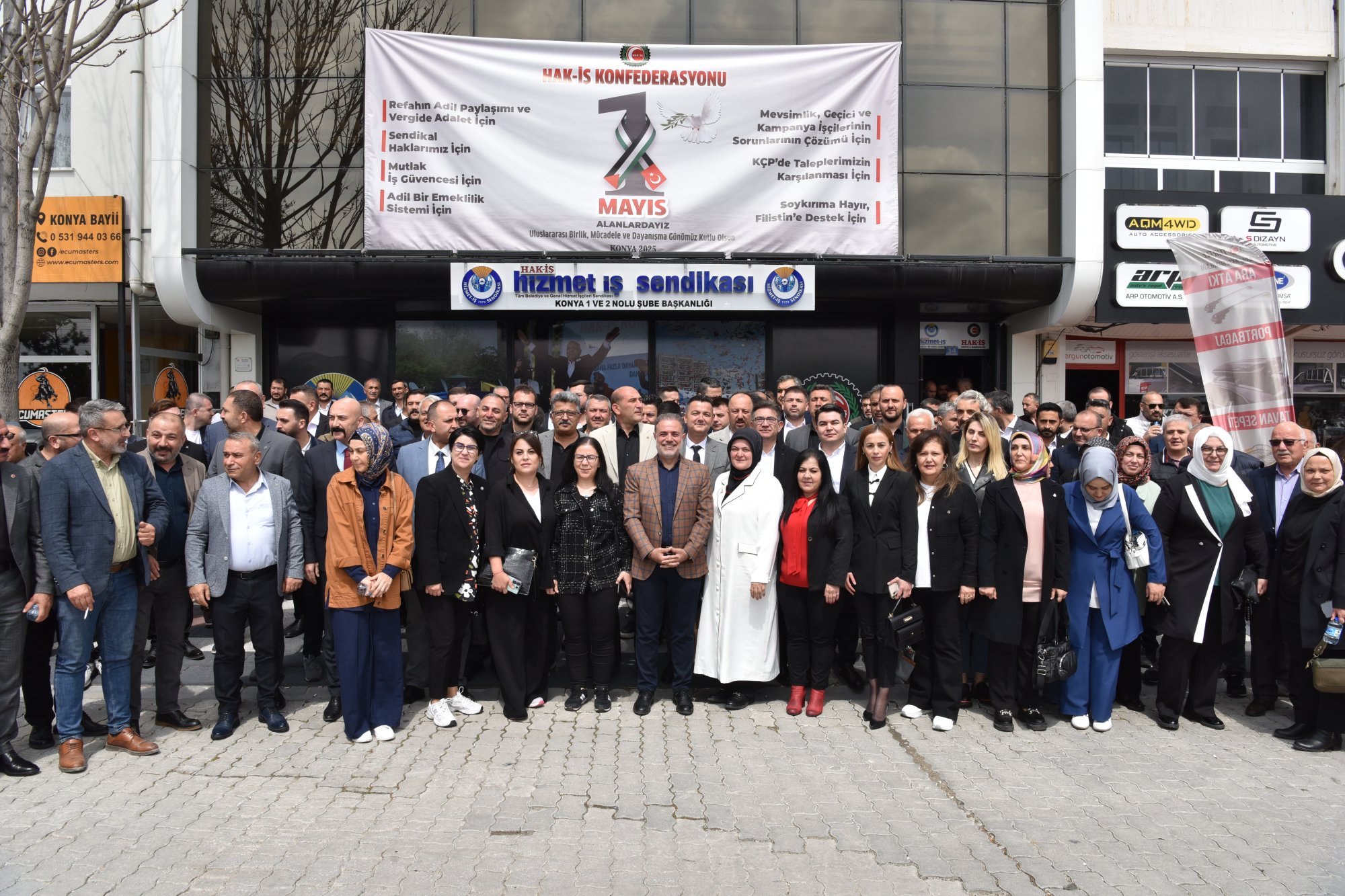 Zararsız Toplantıya Katıldı 1
