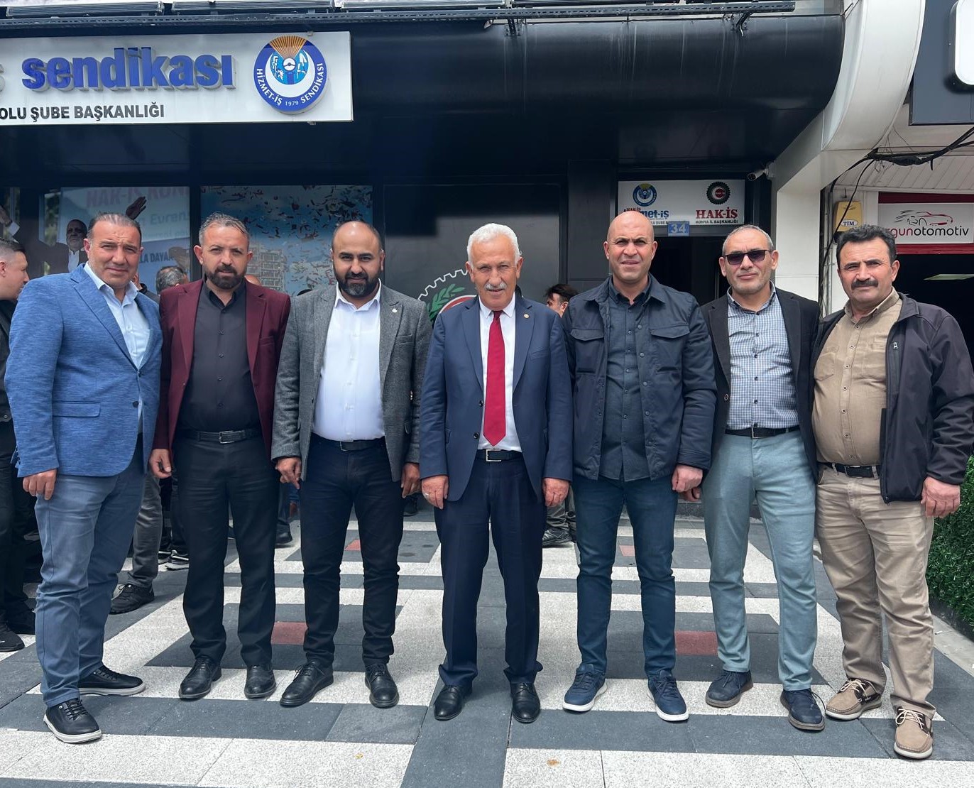 Zararsız Toplantıya Katıldı