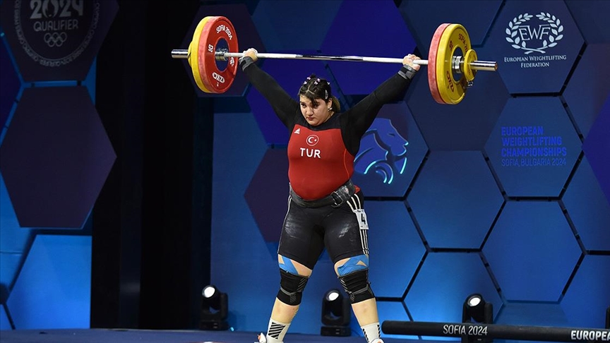 Fatmagül Çevik Kimdir1