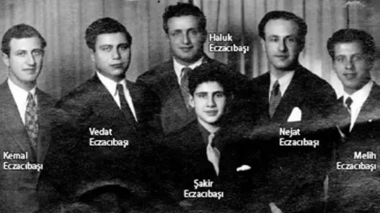 Vedat Eczacıbaşı Kimdir