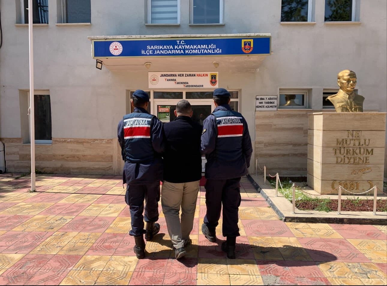 Aranan Şahıs Yakalandı
