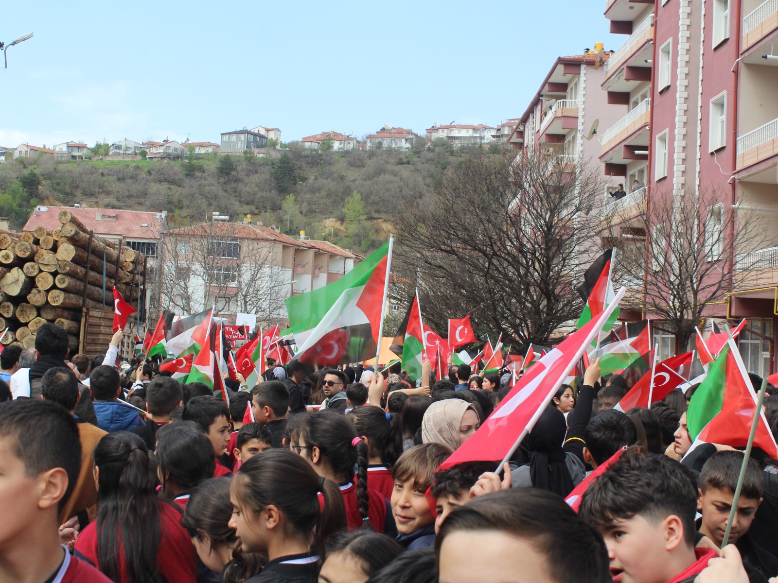Filistin’e Destek Yürüyüşü1