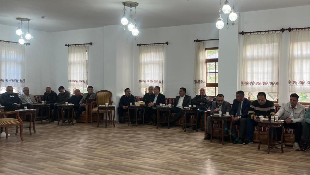 Okul Yöneticileriyle Bir Araya Geldi