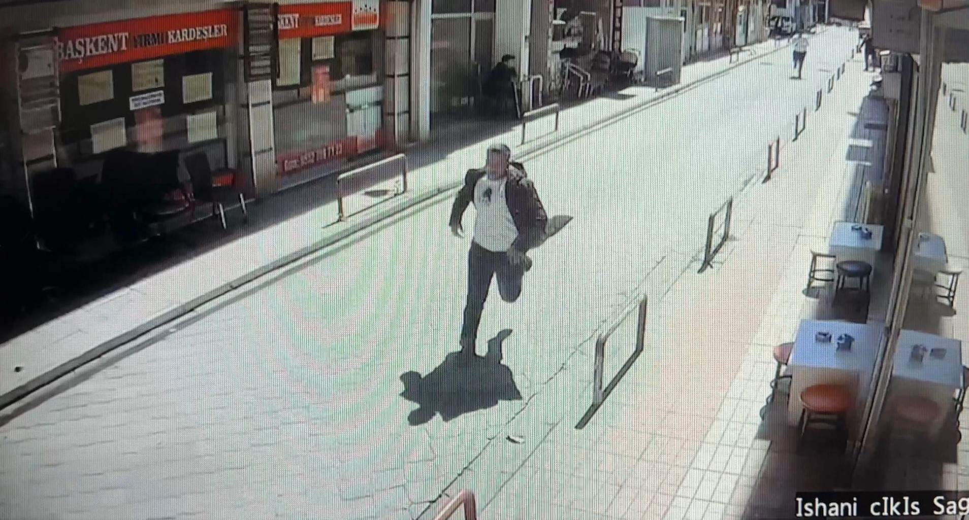 Ablasını Kaçıran Genci Göğsünden Vurarak Öldürdü! (2)