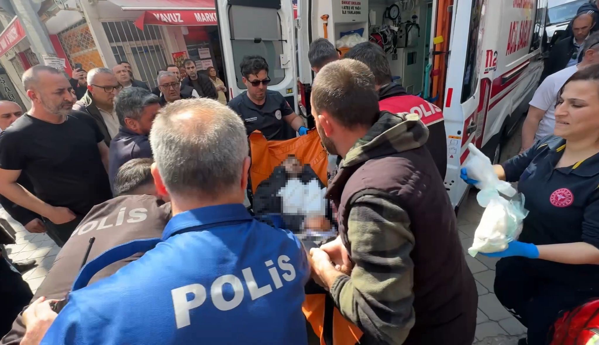 Ablasını Kaçıran Genci Göğsünden Vurarak Öldürdü! (6)