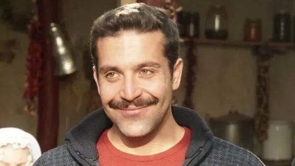 Cihat Süvarioğlu Kimdir