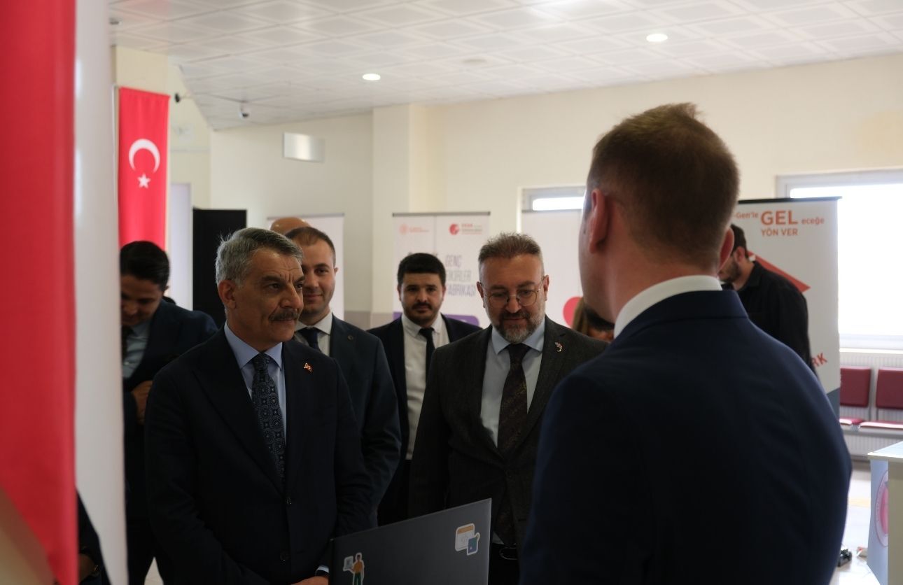 Genç Fikirler Bozok'ta Buluştu Yozgat’ta Yenilikçi Projelere Ödül Yağdı (1)