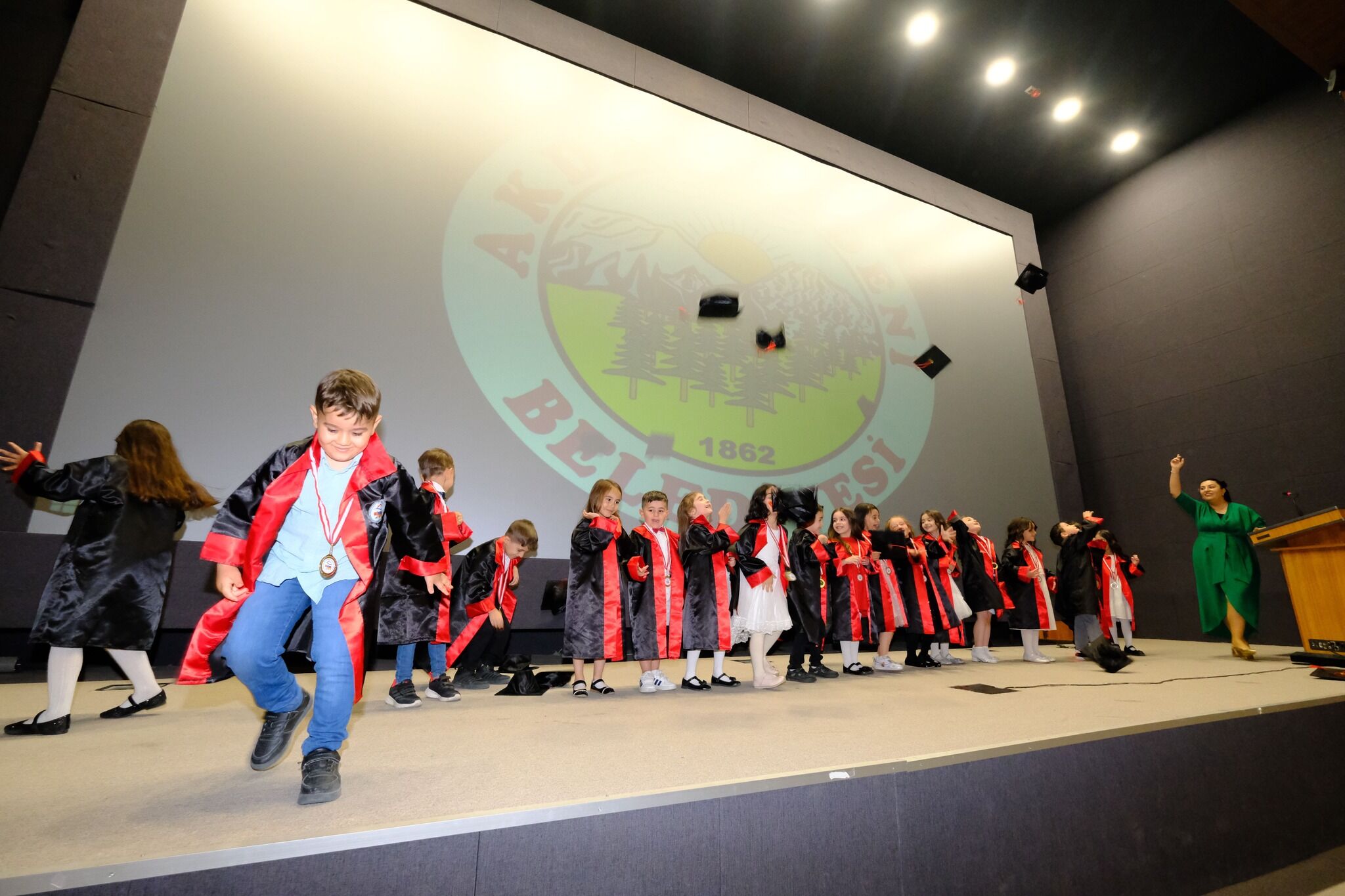 Minikler Kep Attı 3
