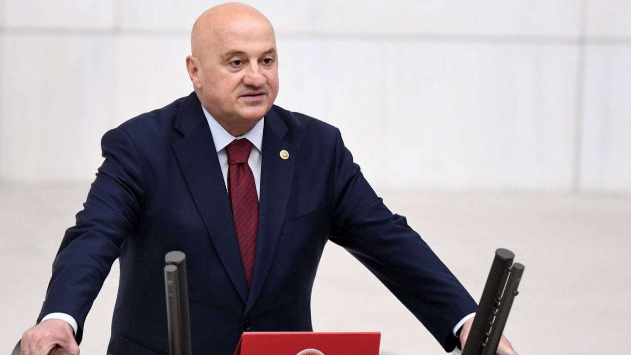 Uğur Bayraktutan Kimdir 3