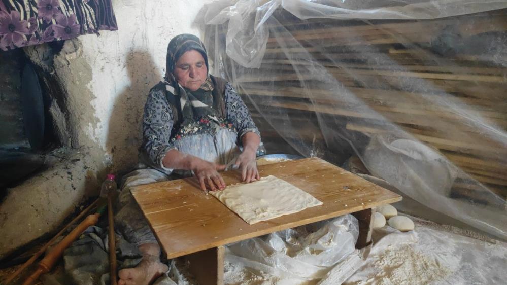 İmece Usulü Yufka Mesaisi Başladı5