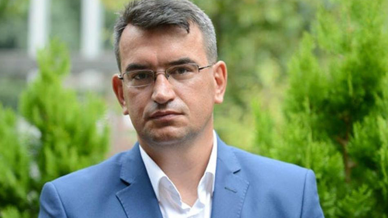 Metin Gürcan Kimdir1
