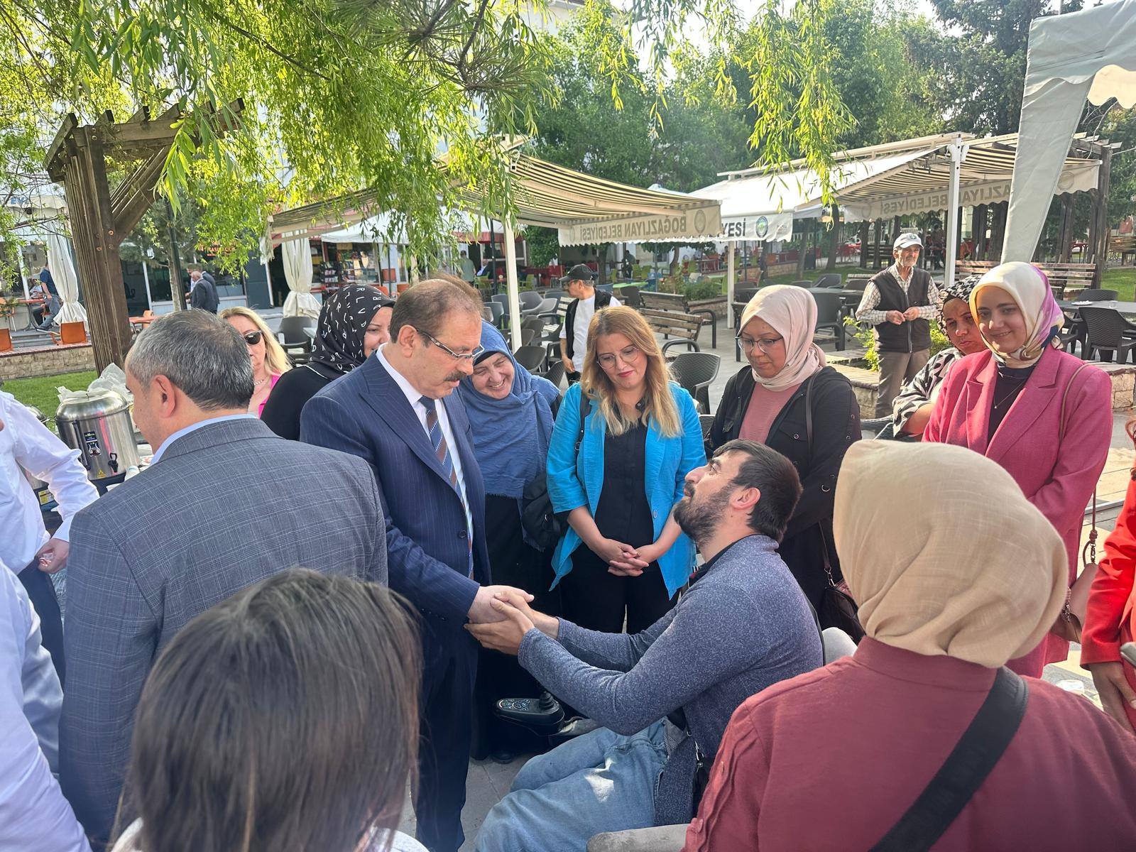 Akgüll