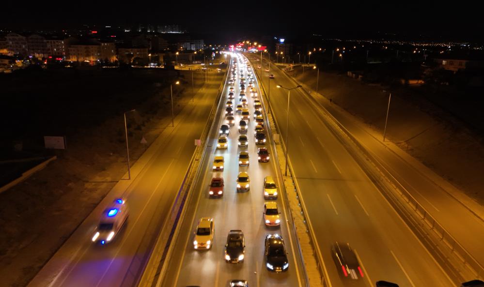 Trafik Yoğunluğu Havadan Görüntülendi1