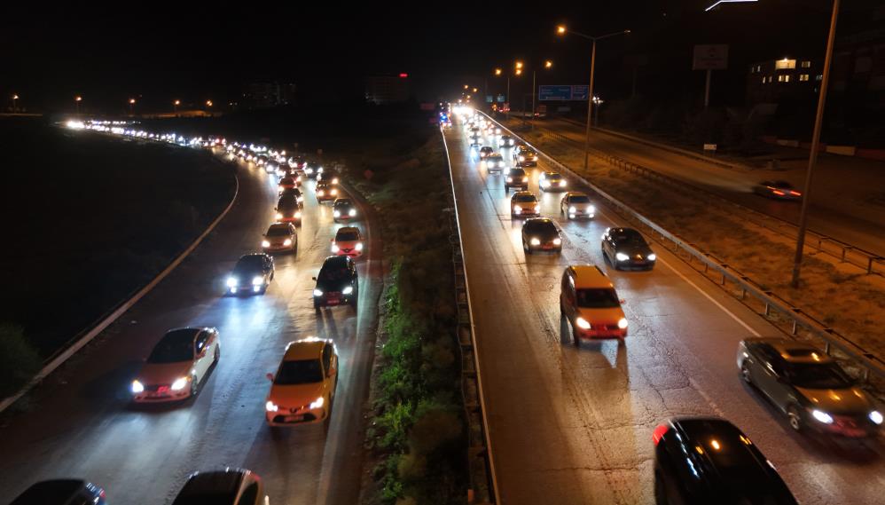 Trafik Yoğunluğu Havadan Görüntülendi3