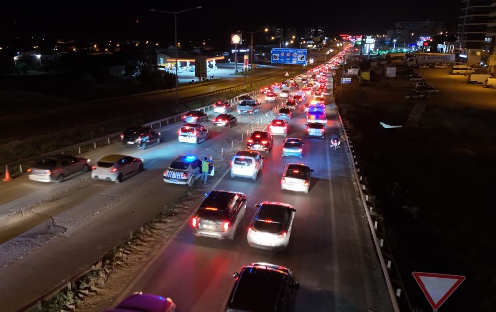 Trafik Yoğunluğu Havadan Görüntülendi6