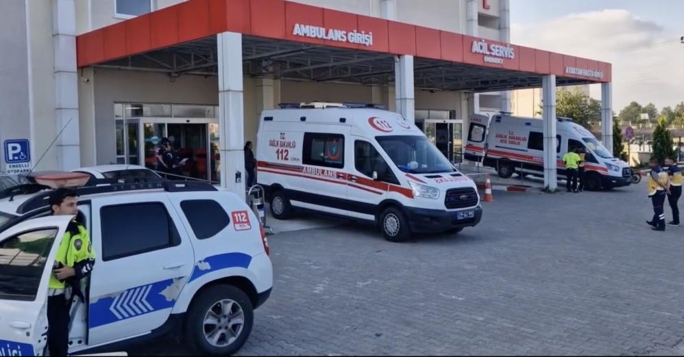 Minibüs Şarampole Devrildi7