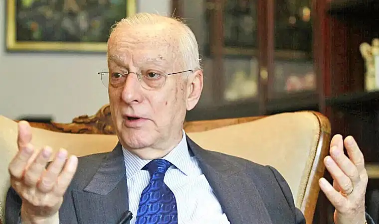 Uluç Özülker Kimdir1