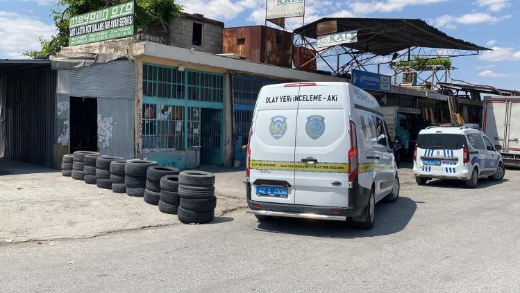 Sandalyeden Düştü Hayatını Kaybetti (1)