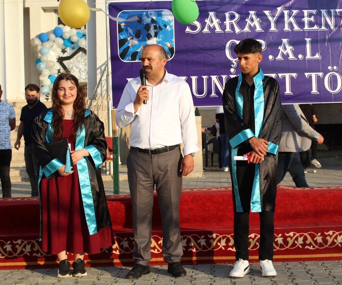 Saraykent’te Mezuniyet Coşkusu