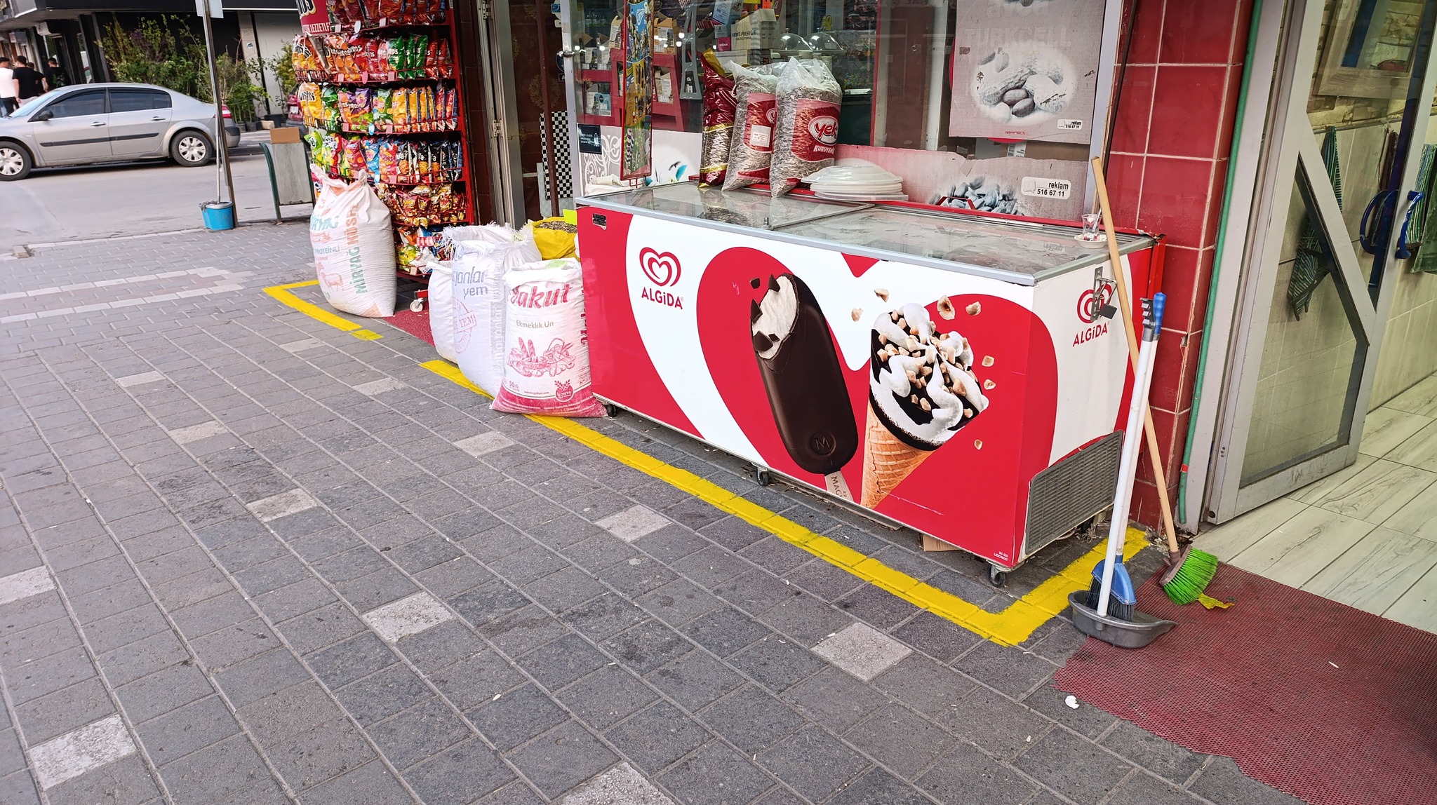 Kaldırımlar Yayalarındır5