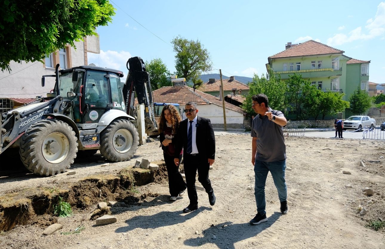 Sıcak Asfalt (1)