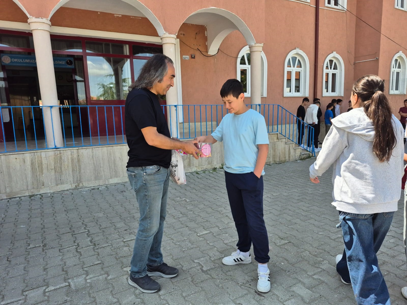 Öğrencilere Moral Ziyareti