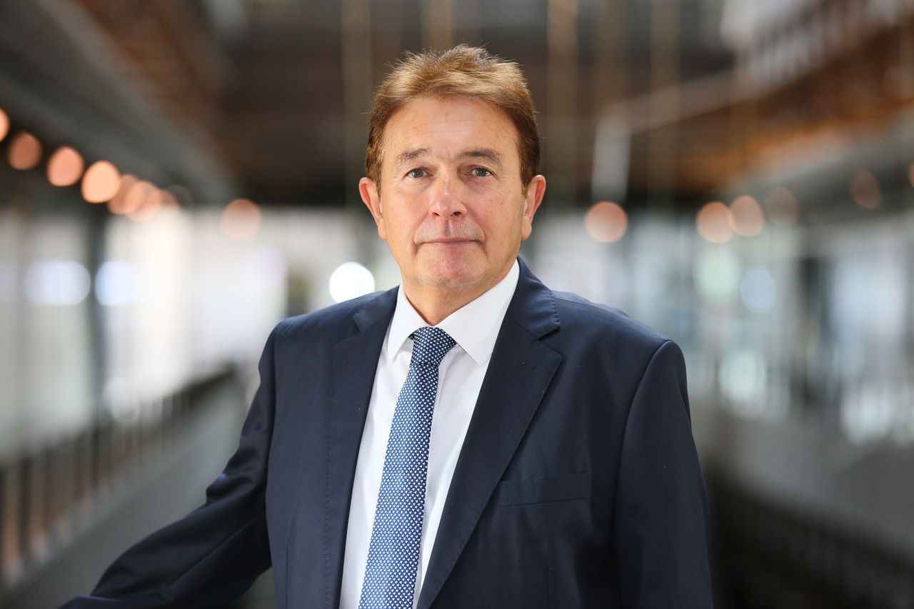 İhsan Sabuncuoğlu Kimdir