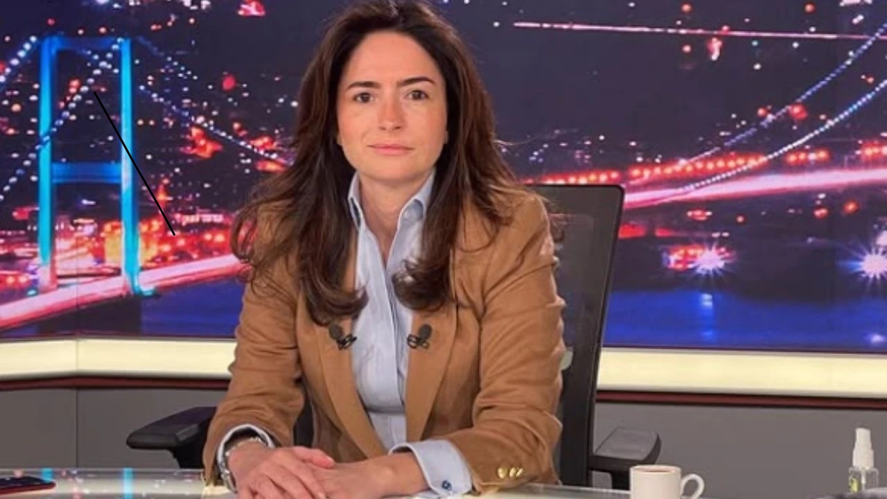 Raife Gülru Gezer1
