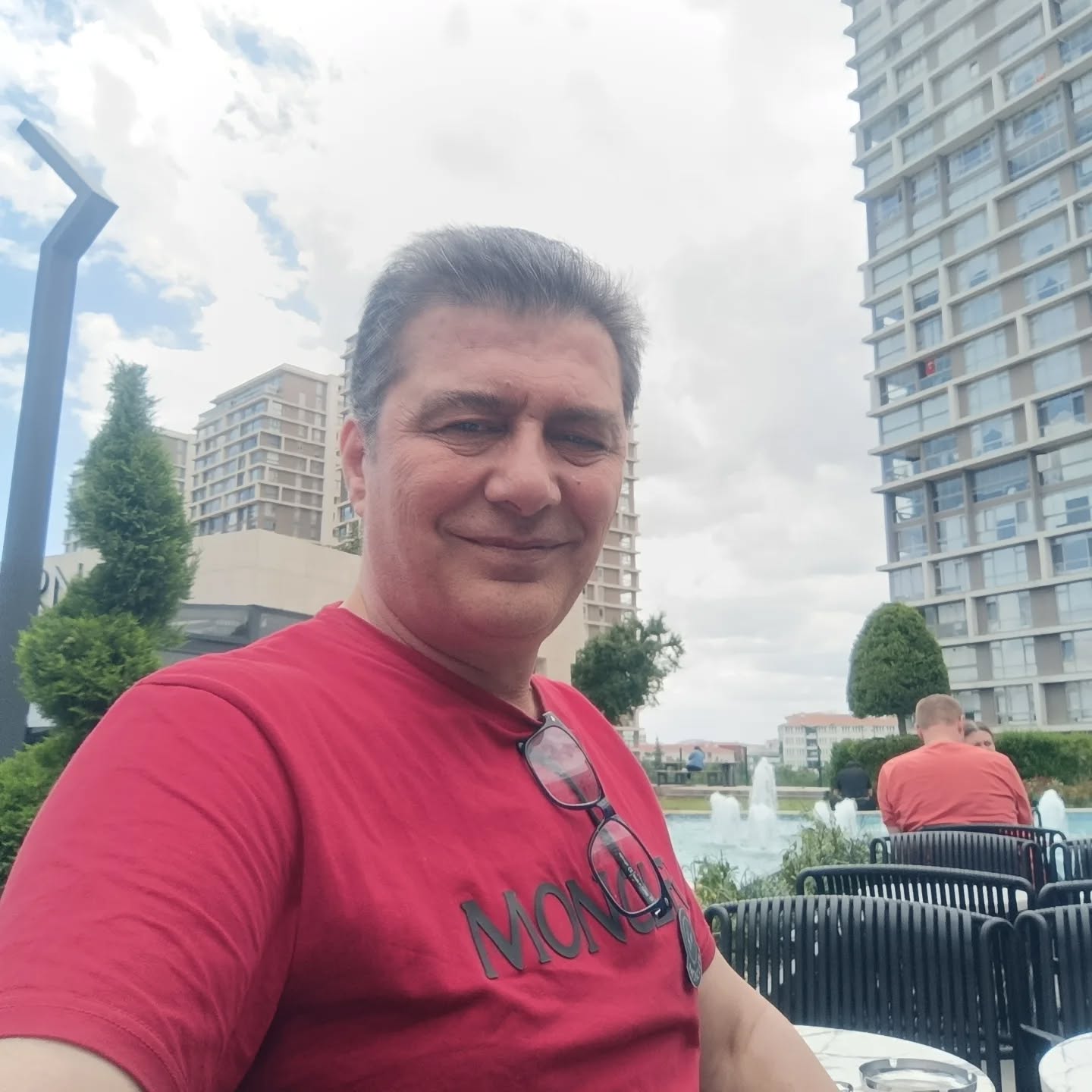 Vatandaş Erdal Kimdir1