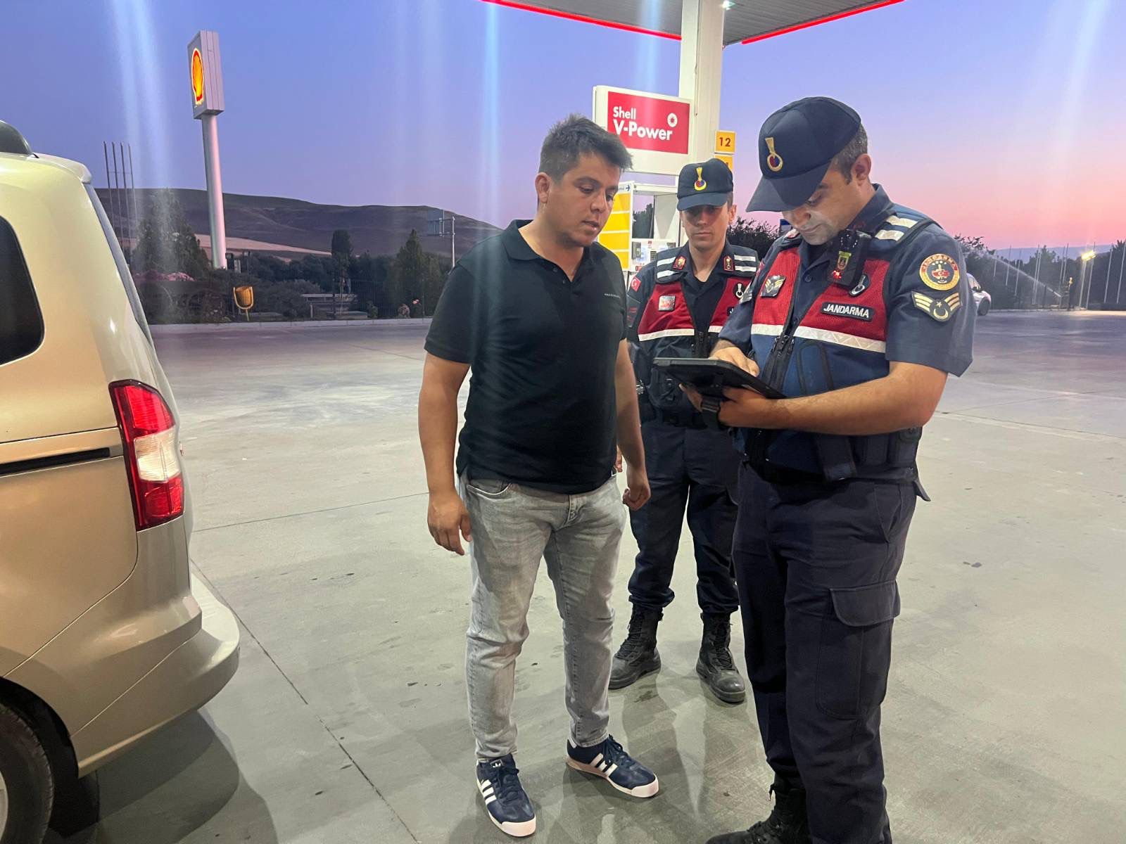 2 Bin Kişi Kontrol Edildi