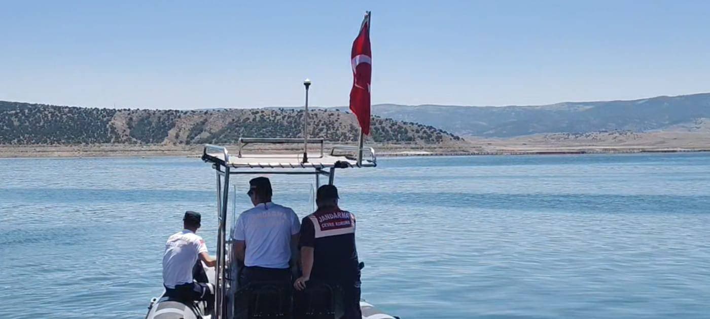 Jandarma Barajda Denetim Yaptı
