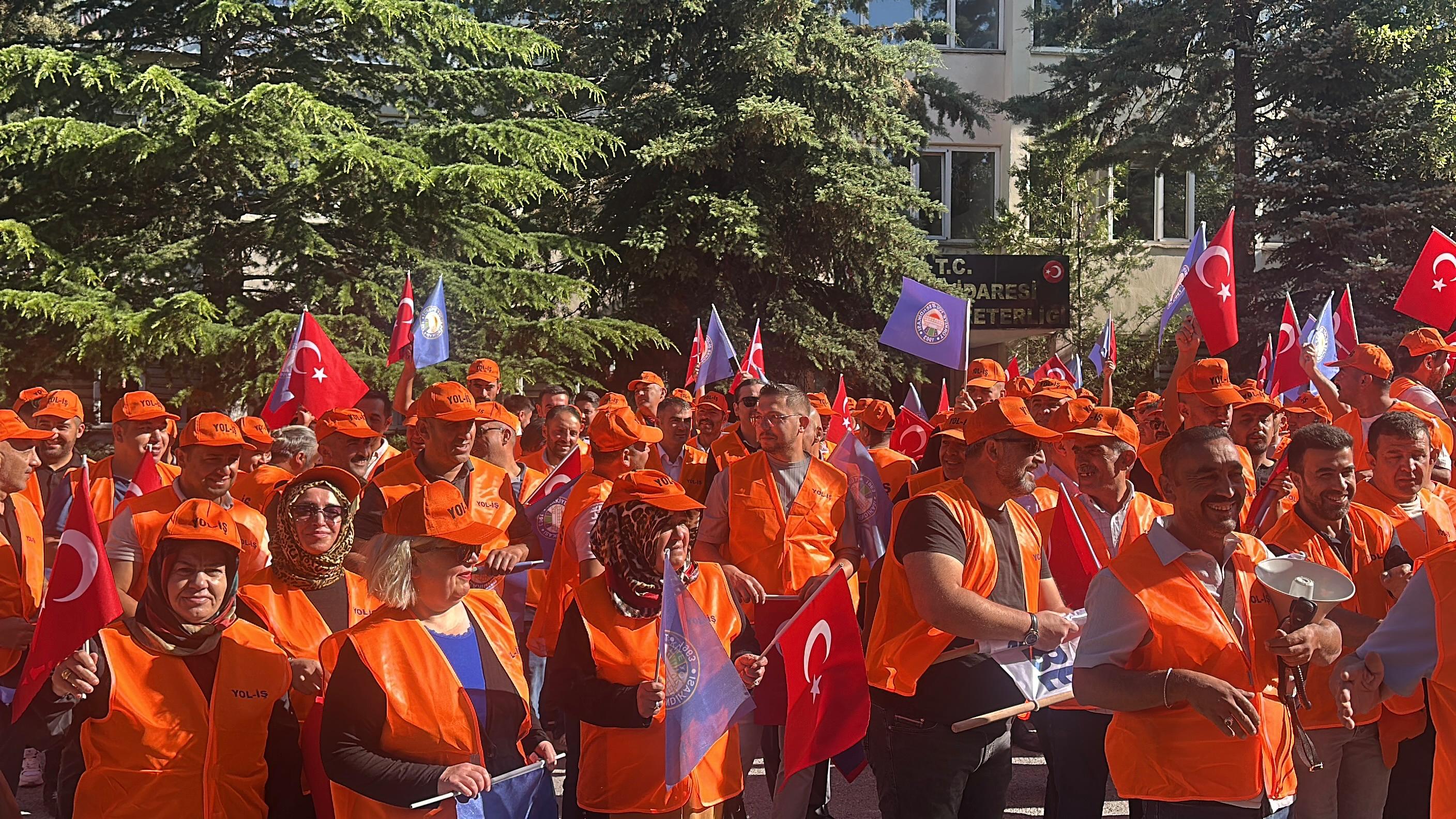 Geçinemiyoruz, Adil Ücret İstiyoruz4