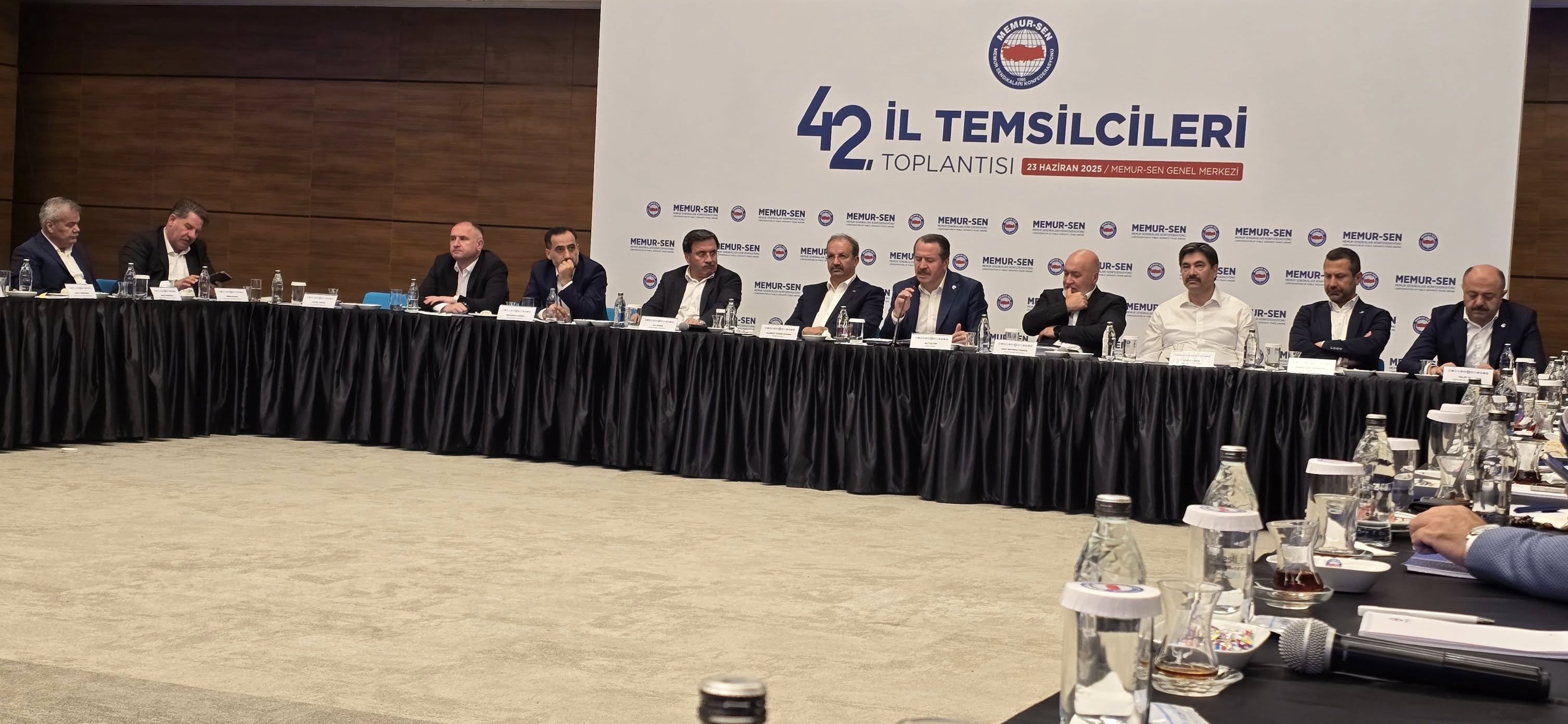 İl Temsilcileri Toplantısına Katıldı (1)