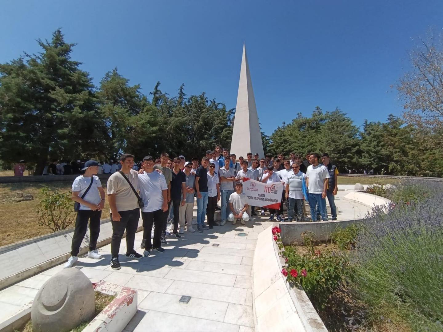 110’Uncu Yılda 110 Bin Genç