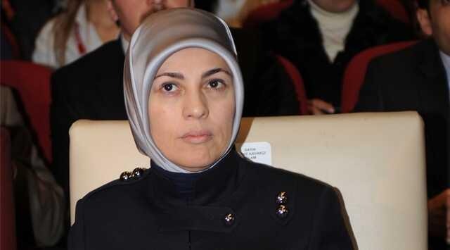 Merve Kavakçı Kimdir