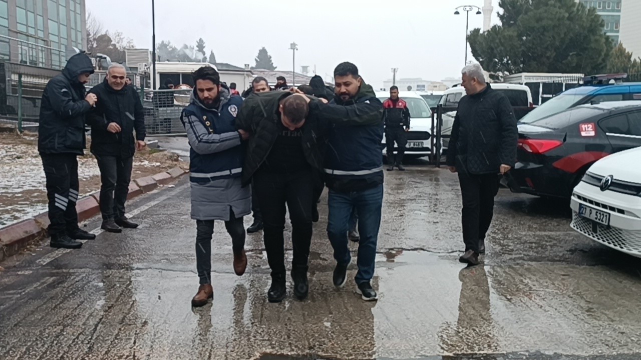 Eyüp Arıcı Kimdir2